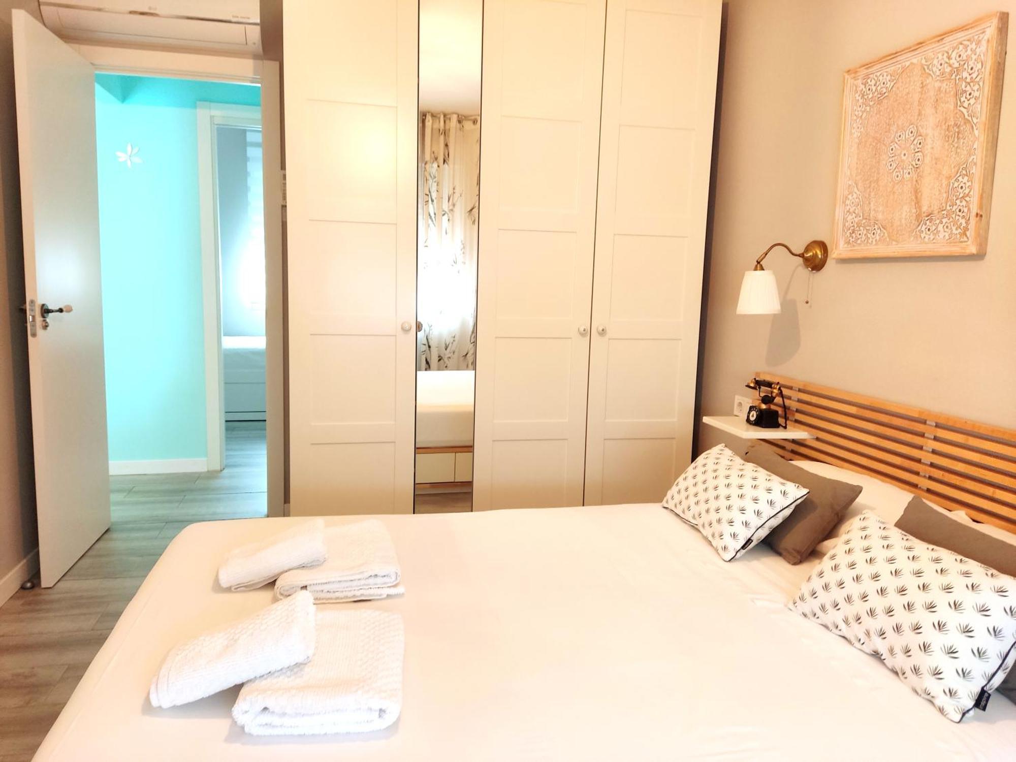 Апартаменти 80S Loft Vintage 15' Malaga Airport Free Guest Parking Алаурін-де-ла-Торре Екстер'єр фото