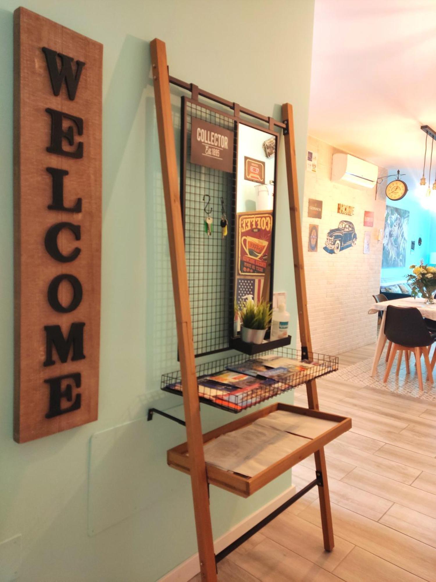 Апартаменти 80S Loft Vintage 15' Malaga Airport Free Guest Parking Алаурін-де-ла-Торре Екстер'єр фото
